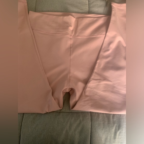 Fabletics pants - Picture 2 of 3